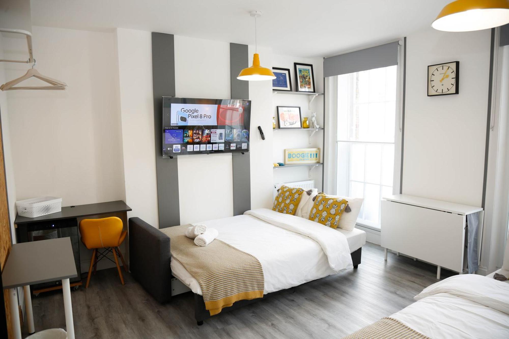 Luxury Rooms In Camden Town Near Shops, Cafes, Bars & Metro With Shared Bathrooms London Exterior photo
