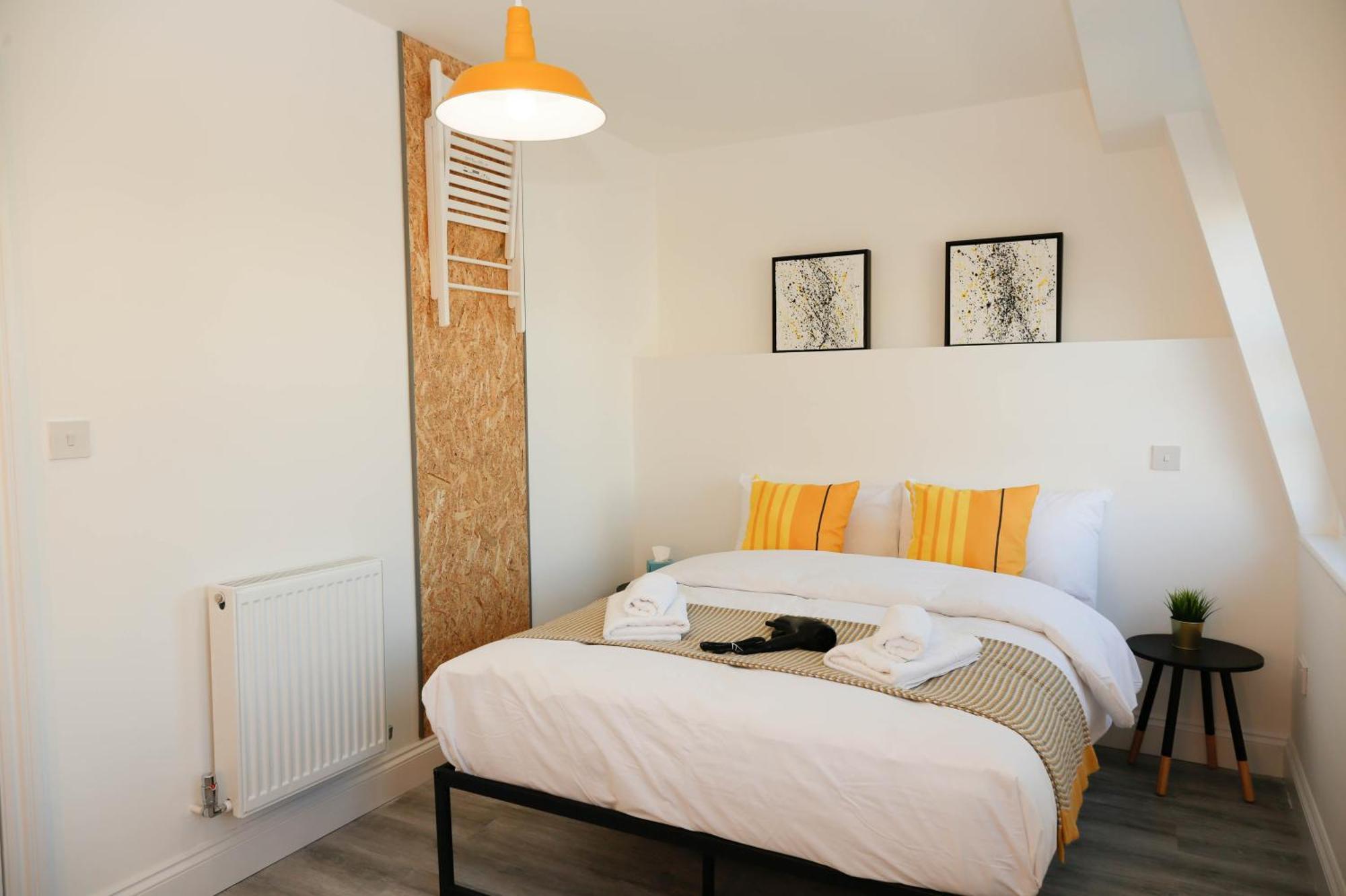 Luxury Rooms In Camden Town Near Shops, Cafes, Bars & Metro With Shared Bathrooms London Exterior photo