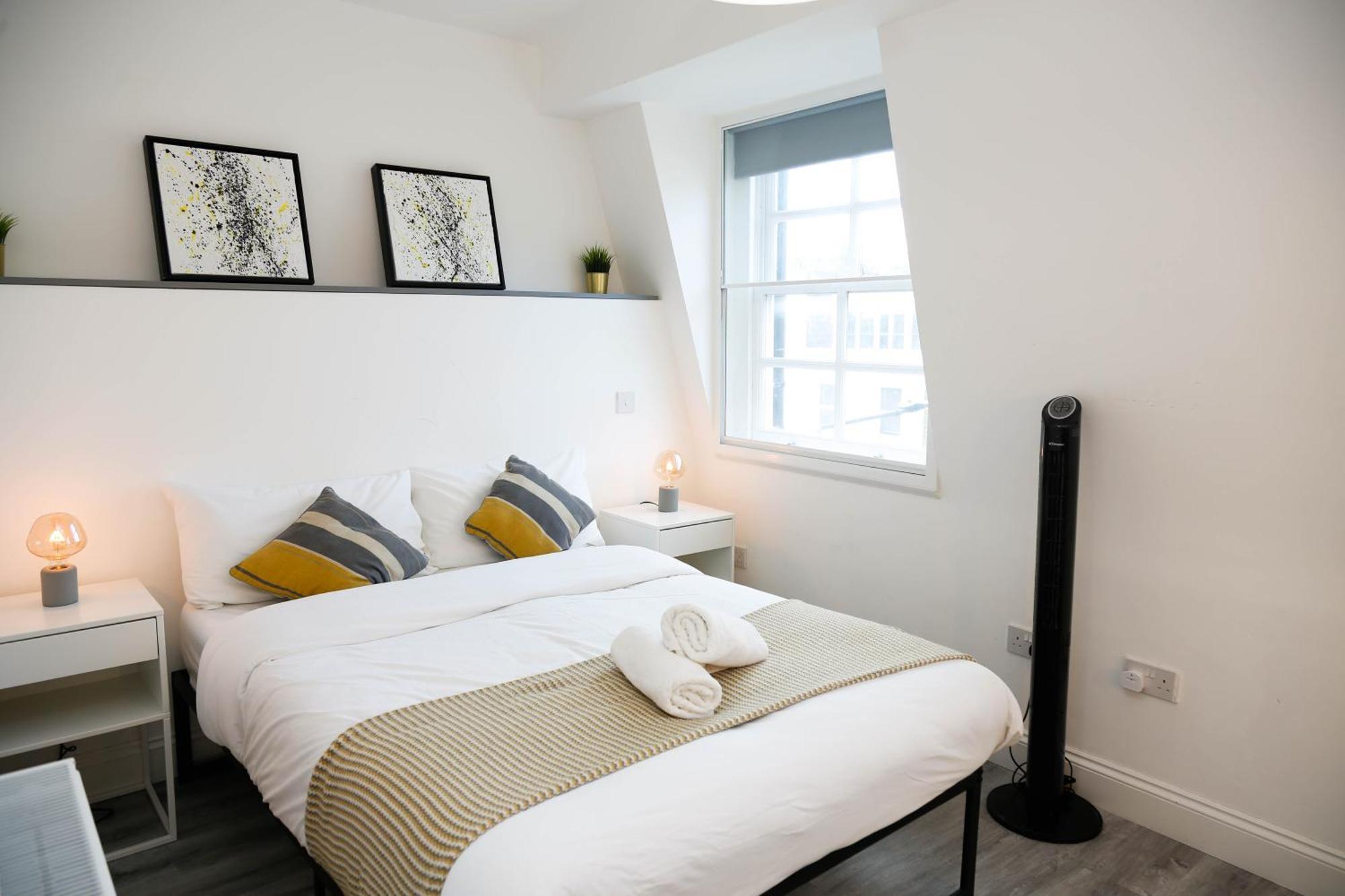 Luxury Rooms In Camden Town Near Shops, Cafes, Bars & Metro With Shared Bathrooms London Exterior photo