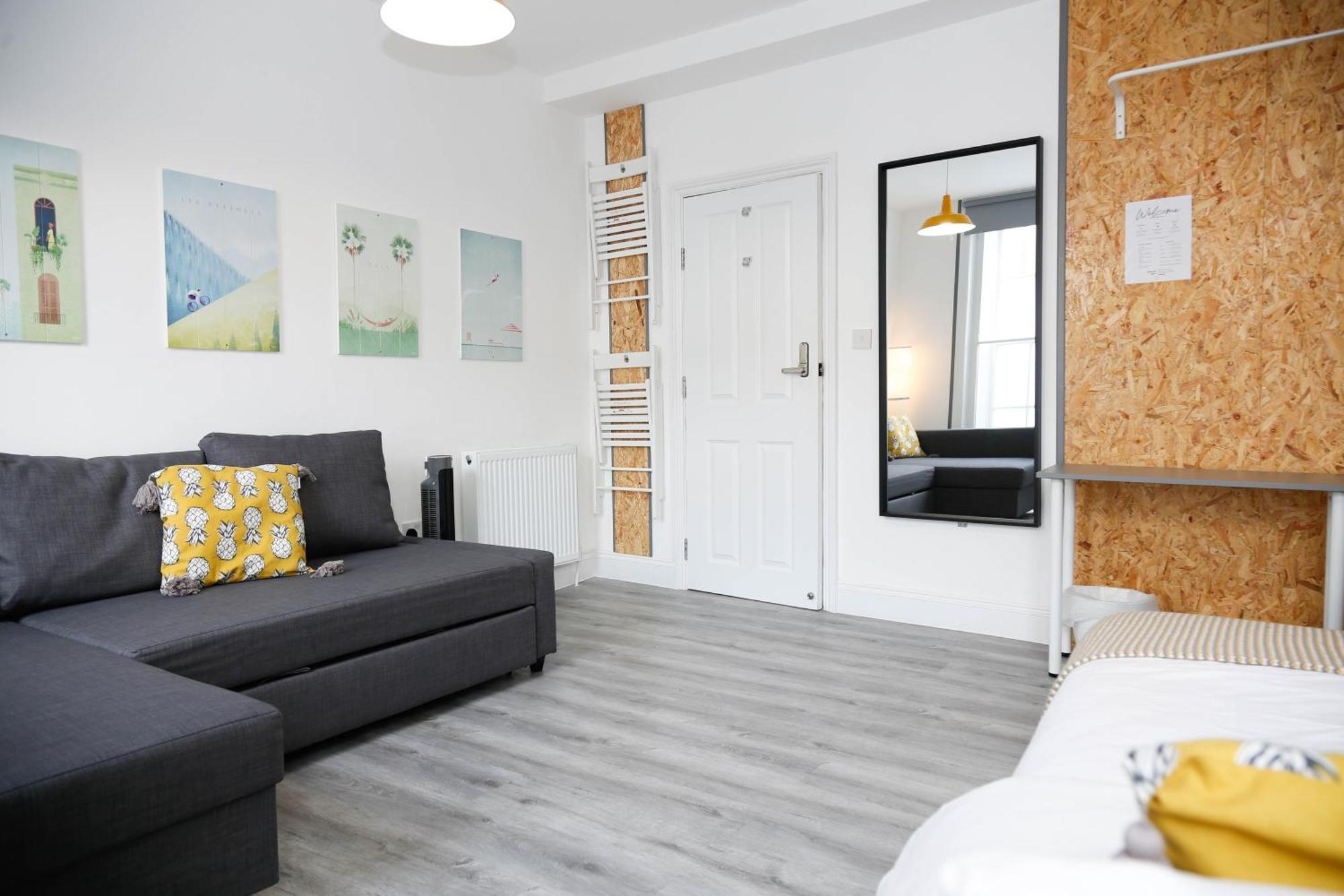 Luxury Rooms In Camden Town Near Shops, Cafes, Bars & Metro With Shared Bathrooms London Exterior photo