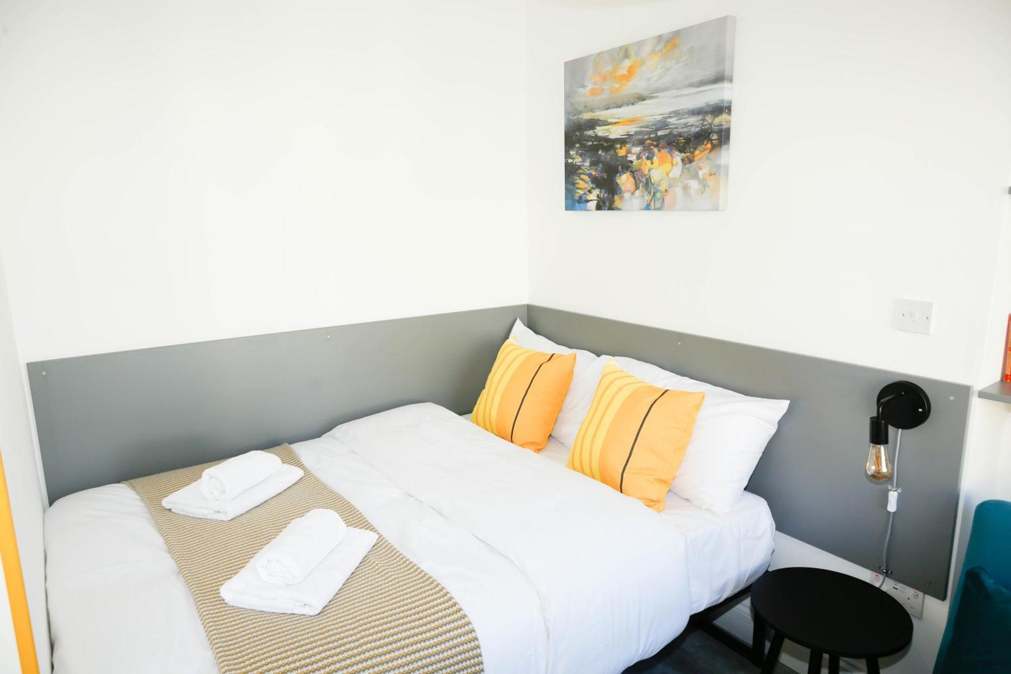 Luxury Rooms In Camden Town Near Shops, Cafes, Bars & Metro With Shared Bathrooms London Exterior photo