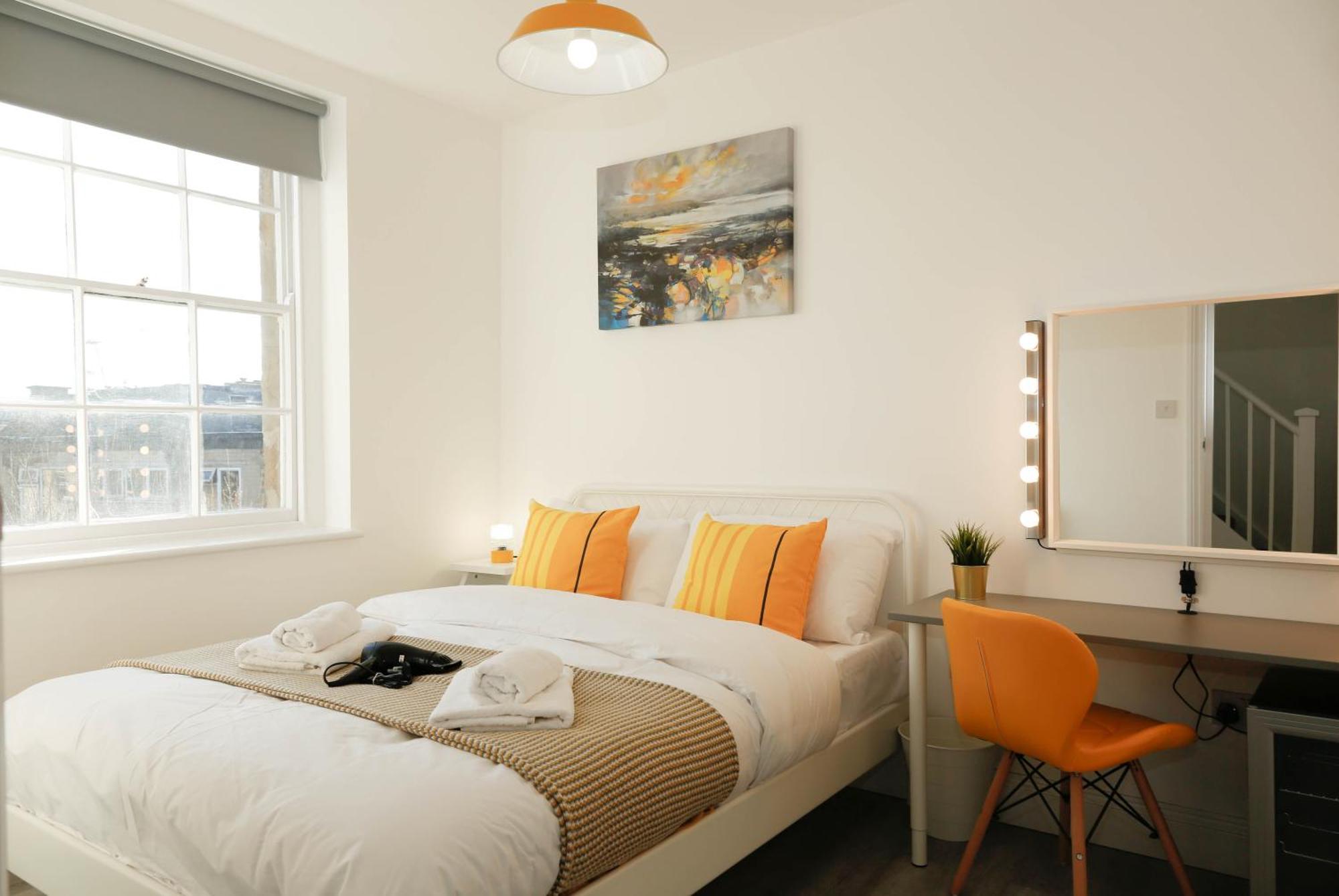Luxury Rooms In Camden Town Near Shops, Cafes, Bars & Metro With Shared Bathrooms London Exterior photo